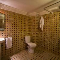 Двухместный (Двухместный номер с 1 кроватью или 2 отдельными кроватями и ванной комнатой) гостевого дома Dar El Mathaf, Фес