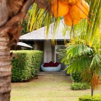 Сьюит (Представительский люкс на вершине холма с видом на океан) курортного отеля Le Meridien, Бель-Омбр (Индийский океан)