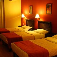 Четырехместный (Специальное предложение - четырехместный номер - только для граждан Египта и резидентов) отеля Green Plaza Inn, Александрия