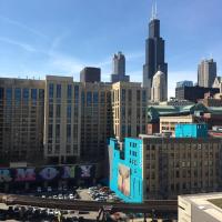 Двухместный (Люкс с кроватью размера «king-size» и видом на город) отеля Congress Plaza Hotel Chicago, Чикаго