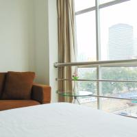 Двухместный (Полулюкс с видом на город) отеля Smart Hotel Thamrin Jakarta, Джакарта