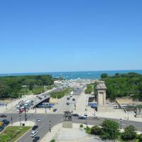 Двухместный (Люкс с кроватью размера "king-size" и видом на озеро) отеля Congress Plaza Hotel Chicago, Чикаго