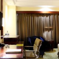 Двухместный (Представительский двухместный номер с 1 кроватью или 2 отдельными кроватями) отеля Best Western Skycity Hotel, Гургаон