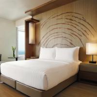 Сьюит (Семейный люкс с видом на море) отеля Mövenpick Siam Hotel Na Jomtien Pattaya, Паттайя