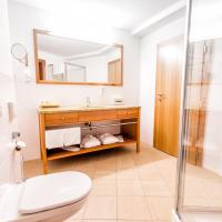 Двухместный (Улучшенный двухместный номер с 1 кроватью) отеля Berghotel Malta, Мальта, Каринтия