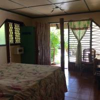 Номер (Бунгало - С видом на пляж) курортного отеля Ravenala Beach Bungalows, Моалбоал