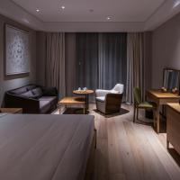 Двухместный (Номер Делюкс с видом на горы) отеля The Nook Hotel Hangzhou, Ханчжоу