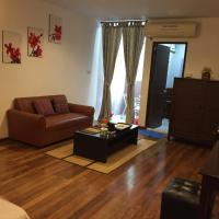 Студио (Улучшенный номер-студио) отеля Nawaporn Place, Пхукет