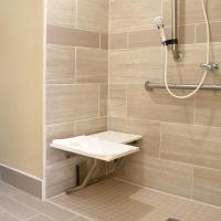 Двухместный (Номер с кроватью размера «king-size» и безбарьерной душевой — Для некурящих) отеля Best Western Orlando East Inn & Suites, Орландо