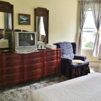 Двухместный (Номер с кроватью размера «queen-size» и общей ванной комнатой) отеля Harbor House Bed and Breakfast, Нью-Йорк