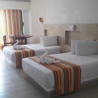 Двухместный (Двухместный номер Делюкс с 2 двуспальными кроватями ─ Вид на океан) отеля Hotel Pelicano Inn Playa del Carmen, Плая-дель-Кармен