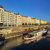 Двухместный (Двухместный номер Делюкс с 1 кроватью и видом на реку) отеля Dancing House, Прага