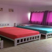 Четырехместный (Четырехместный номер с ванной комнатой) апарт-отеля IMPACT Challenger Muang Thong Thani Service Apartment, Бангкок