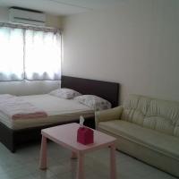 Семейный (Cемейный номер с собственной ванной комнатой) апарт-отеля IMPACT Challenger Muang Thong Thani Service Apartment, Бангкок