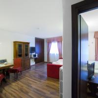 Семейный (Семейный номер (для 2 взрослых и 2 детей)) отеля Hotel Baita Clementi, Бормио