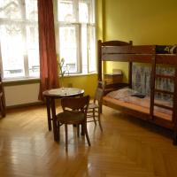 Номер (Кровать в общем 8-местном номере) хостела Hostel Mleczarnia, Вроцлав