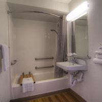 Двухместный (Двухместный номер с 1 кроватью - Для гостей с ограниченными физическими возможностями - Для некурящих) отеля Motel 6-Orlando, FL - Winter Park, Орландо