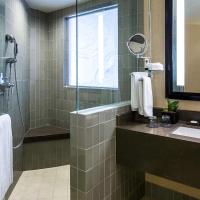 Двухместный (Номер с кроватью размера king-size – Подходит для гостей с ограниченными физическими возможностями) отеля Hotel Sofitel Los Angeles at Beverly Hills, Лос-Анджелес