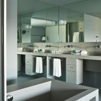 Двухместный (Номер SO Comfy с кроватью размера «king-size», вид на Собор Святого Стефана) отеля Sofitel Vienna Stephansdom, Вена