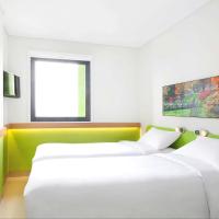 Двухместный (Standard 2 Single Bed) отеля Ibis Budget Jakarta Daan Mogot, Джакарта