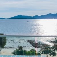 Двухместный (Двухместный номер Делюкс с 1 кроватью и видом на море) виллы Davina Beach Homes, Пхукет