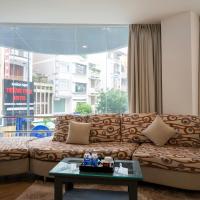 Сьюит (Royal Suite with City View and Pool Access) отеля Cititel Central Saigon, Хошимин