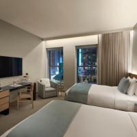 Четырехместный (Номер "Премьер" с 2 кроватями размера "queen-size") отеля The Knickerbocker, Нью-Йорк