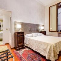 Сьюит (Полулюкс (для 2-4 взрослых)) отеля Affreschi Su Roma Luxury B&B, Рим