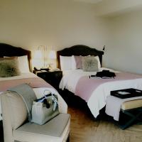 Четырехместный (Номер Делюкс с 2 кроватями размера «queen-size») отеля Hollywood Hotel - The Hotel of Hollywood Near Universal Studios, Лос-Анджелес