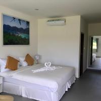 Двухместный (Номер Делюкс с кроватью размера «king-size») апарт-отеля Nadivana Serviced Apartments, Краби