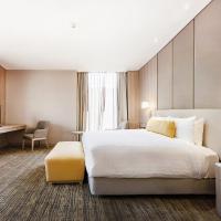 Двухместный (2 смежные спальни) отеля Compass SkyView, Бангкок