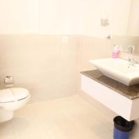 Двухместный (Двухместный номер «Премиум» с 1 кроватью) гостевого дома The Asian Suites-Huda City Centre, Гургаон