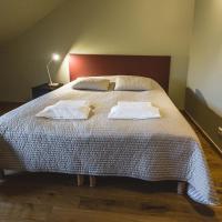 Апартаменты (Апартаменты с 2 спальнями и балконом) апарт-отеля Riga Lux Apartments - Ernesta, Рига