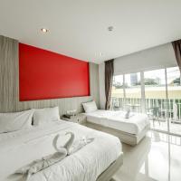 Двухместный (Двухместный номер Делюкс с 2 отдельными кроватями, вид на бассейн) курортного отеля Central Pattaya Garden Resort, Паттайя