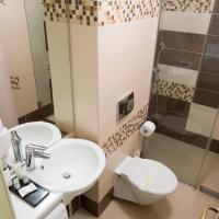 Двухместный (Двухместный номер «Комфорт» с 1 кроватью и балконом) отеля Hotel Boutique & Restaurant Cherie, Бухарест