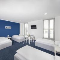 Четырехместный (Стандартный четырехместный номер с общей ванной комнатой) хостела Letov, Прага