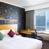 Двухместный (Улучшенный номер с кроватью размера «queen-size») отеля Novotel Century Hong Kong, Гонконг (город)