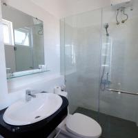 Трехместный (Трехместный номер с окном) отеля The Times Hotel, Хюэ