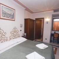 Двухместный (Double or Twin Basic Room) отеля Domus Florentiae Hotel, Флоренция