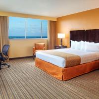 Двухместный (Номер Делюкс с кроватью размера «king-size») отеля Best Western The Plaza Hotel - Free Breakfast, Гонолулу