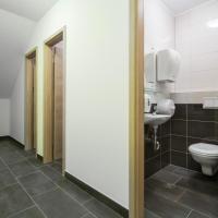 Двухместный (Двухместный номер с 2 отдельными кроватями и общей ванной комнатой) хостела Kaptol Hostel, Загреб