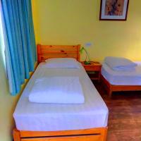 Двухместный (Mainland Chinese Citizen Only - Twin Room with Private Bathroom) хостела Qian Men Hostel, Пекин