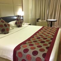 Двухместный (Club Room with Complimentary Upgrade(Subject to Availability) and 20% Discount on Food and Beverage) отеля Ramee Guestline Hotel Juhu, Мумбай