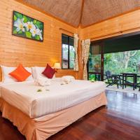 Номер (Улучшенное бунгало) курортного отеля Palm Leaf Resort Koh Tao, Ко Тао