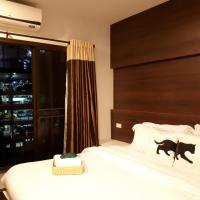 Двухместный (Двухместный номер Делюкс с 1 кроватью и балконом) отеля Bed By City Surawong-Patpong Hotel, Бангкок