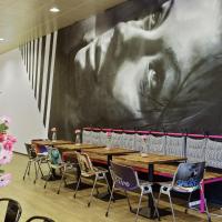 Номер (Кровать в общем 10-местном номере для женщин) хостела Hostelle - female only hostel, Амстердам