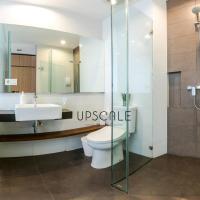 Студио (Номер-студио с балконом) отеля Upscale Suites, Джакарта