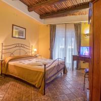 Двухместный (Двухместный номер Делюкс с 1 кроватью) отеля B&B L'Alloggio Dei Vassalli & Wellness Centre, Неаполь