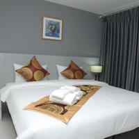 Двухместный (Улучшенный двухместный номер с 1 кроватью) отеля Top High Airport Link Hotel, Bangkok, Бангкок