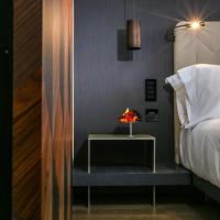 Двухместный (Улучшенный двухместный номер с 1 кроватью) отеля Hotel VIU Milan, Милан